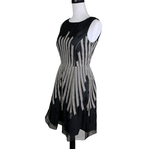 Cremieux Black Organza Embroidered Sleeveless Fit & Flare Cocktail Evening Dress - Picture 2 of 11